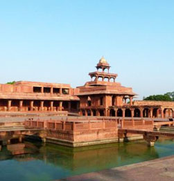 Fatehpur Sikri - An ancient abandoned Mughal city