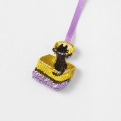 I244CT Embroidery Bookmarker Cat