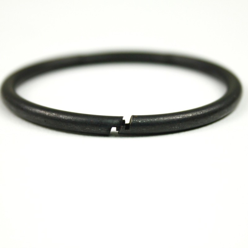 D13329BK Round Keyring Black