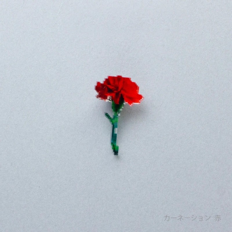 TU012RD Pixel Flower Badge Red Carnation